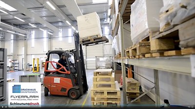 Videos zum Arbeitsschutz: Ausschnitt „Staplerfahrer Bernd“ 