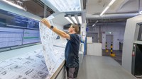 Der gesamte Druckprozess und die Druckerzeugnisse werden intensiv kontrolliert.